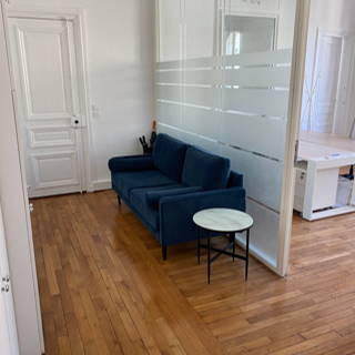 Bureau privé 17 m² 2 postes Location bureau Rue Paul Valéry Paris 75016 - photo 3